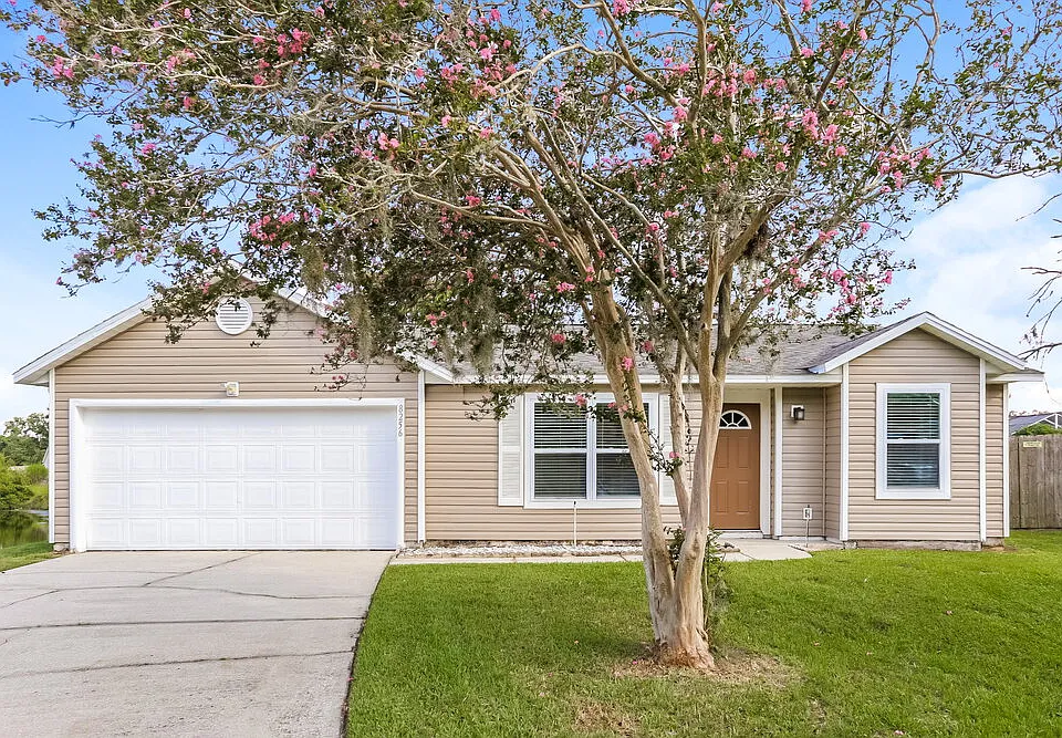 8256 Teaticket Dr