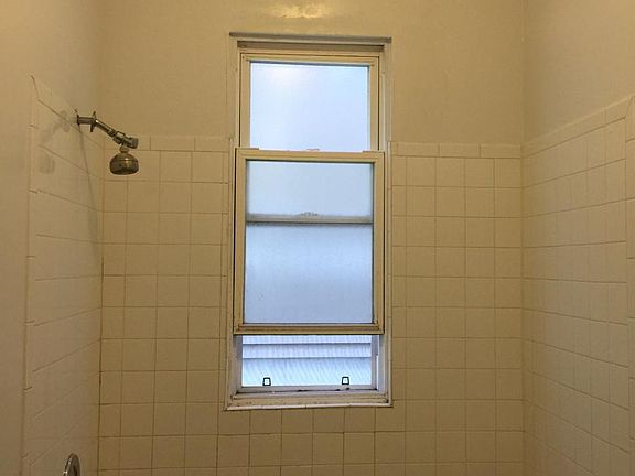 5th image of 2306 N Kimball Ave #1