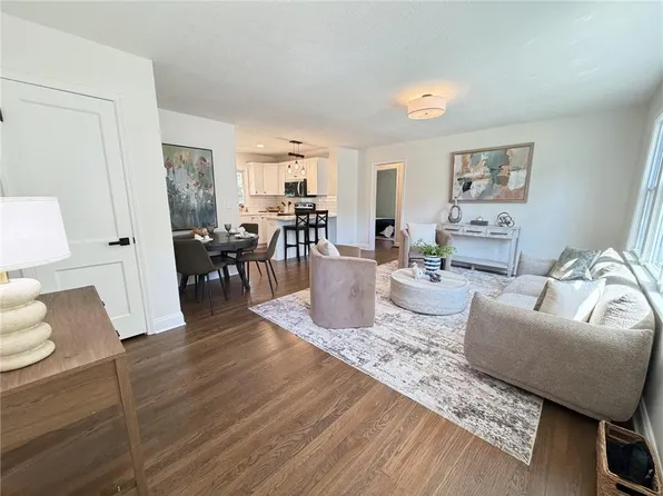5408 W 72nd St, Prairie Village, KS 66208