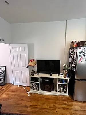 Rented by Point NYC | media 5