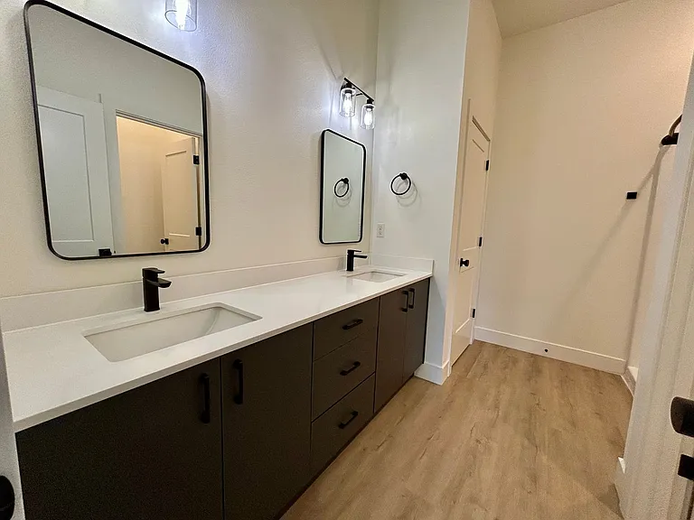 11015 NE 26th St #2 — Photo 7