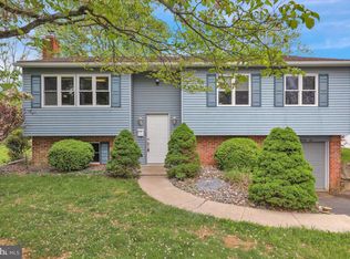 2126 Mayo Dr, Reading, PA 19601