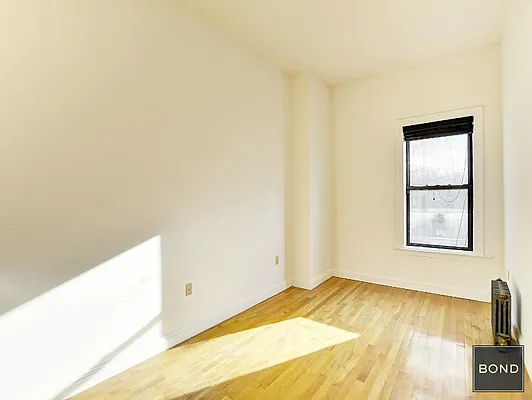 Rented by Bond New York | media 19