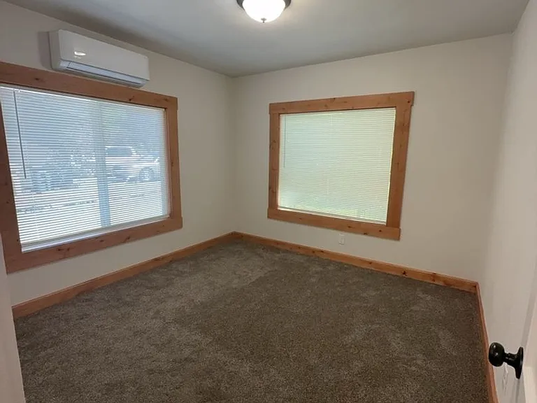1202 NW Hawthorne Ave — Photo 11