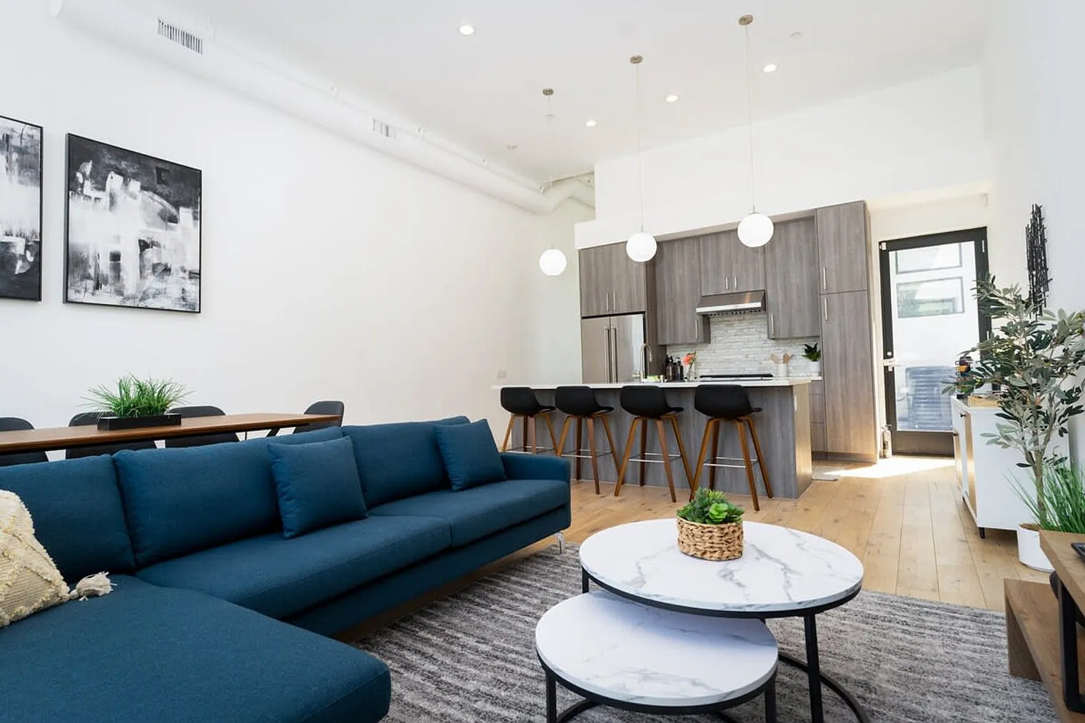 2 bed, 3.0 bath, 1571 sqft, $10,865 — Photo 1