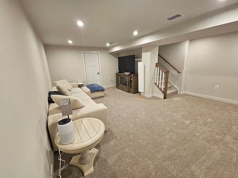 18347 Centennial Cir — Photo 8