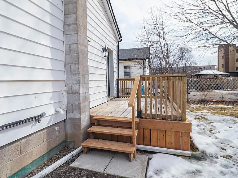 161 Louth St #3 — Photo 16