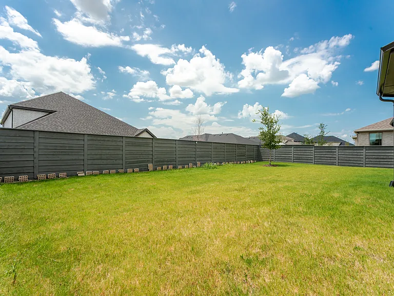 7205 Indian Paint Brush Ln — Photo 24