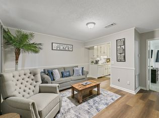 202 Plaza Dr #19, Enterprise, AL 36330