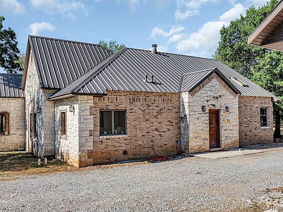 5th image of 4874 Chase Way