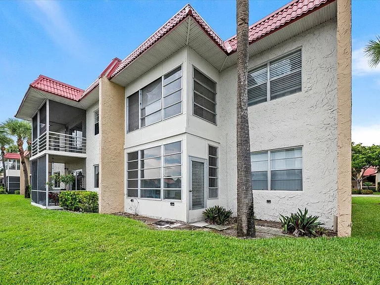 190 Lake Evelyn Dr #190 — Photo 17