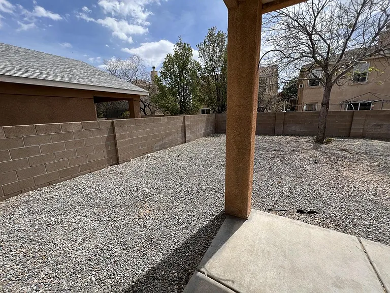 6612 Piedra Quemada Rd NW — Photo 25