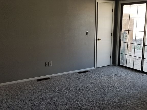4th image of 714 N Orchard Ave