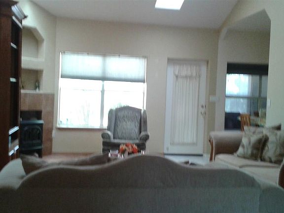5th image of 1042 La Plata Dr