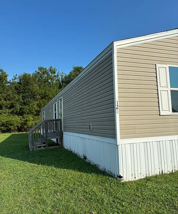 128 Weaver'S Cir