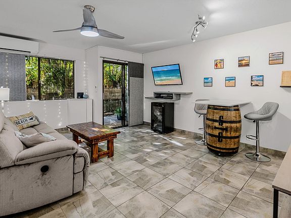 4th image of 2050 Kanoe St APT 102