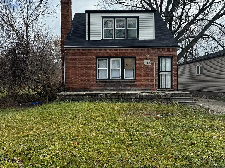 14814 Trinity St — Photo 1