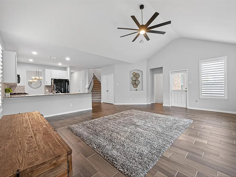 11343 Rossum Creek Dr — Photo 11