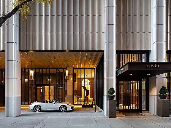5th image of 15 W 61st St #3I