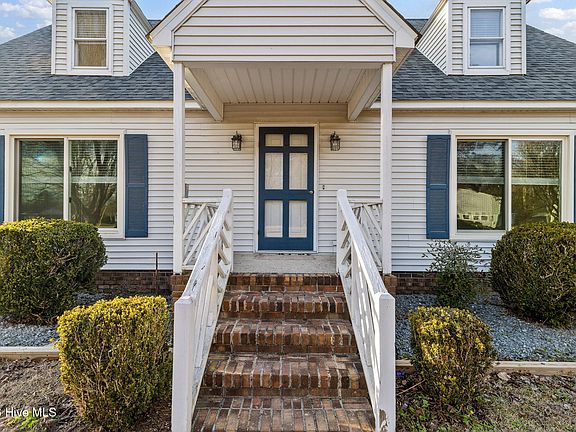 4th image of 405 Timothy Road