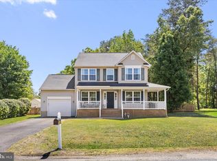 2416 Ruffin Dr, Fredericksburg, VA 22408