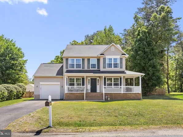 2416 Ruffin Dr, Fredericksburg, VA 22408
