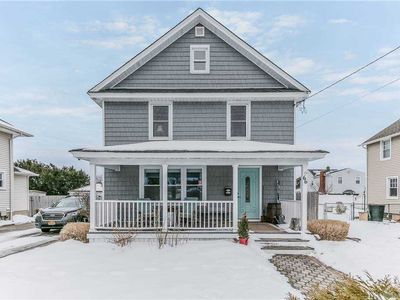 66 Redmond Ave, Bay Shore, NY, 11706