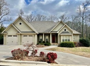 605 Lenna Ln, Dalton, GA 30720