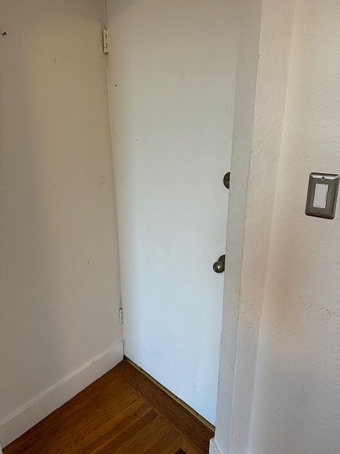 1st image of 471 30th St APT 4