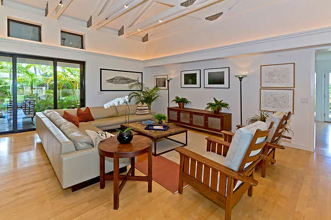 4 Bedroom Kailua Beachside Custom Island Home — Photo 4