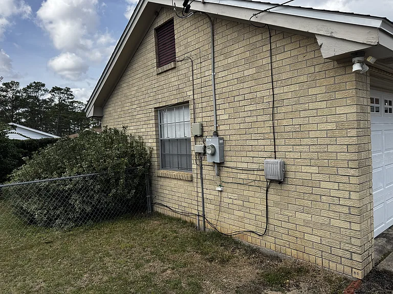 5941 Leesway Blvd — Photo 48
