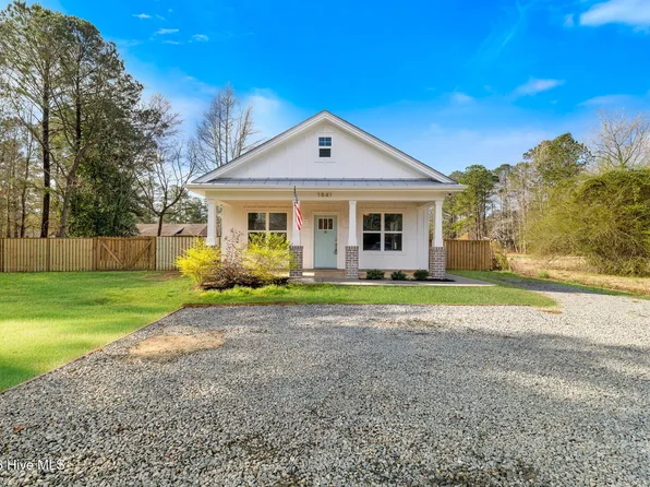 1841 Penderlea Highway, Burgaw, NC 28425