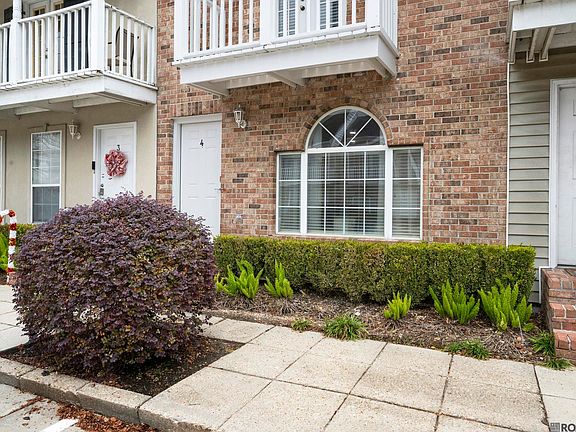 2nd image of 2210 Christian St APT 4