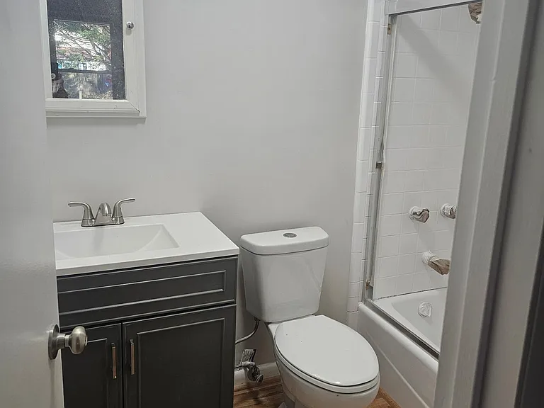 119 Albemarle Dr — Photo 8