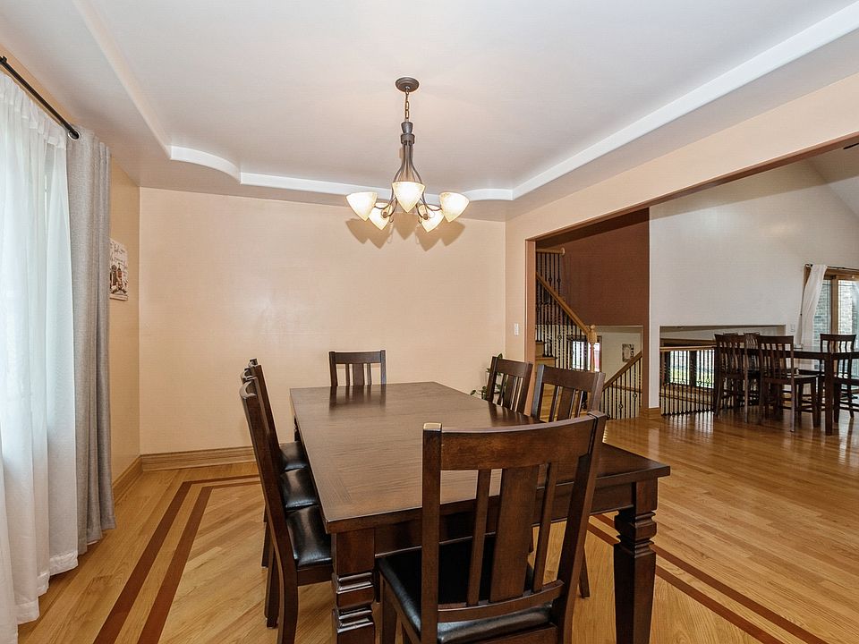 8015 Oak Park Ave, Burbank, IL 60459 Zillow