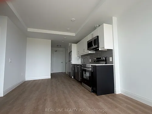1333 Weber St E Photo 1