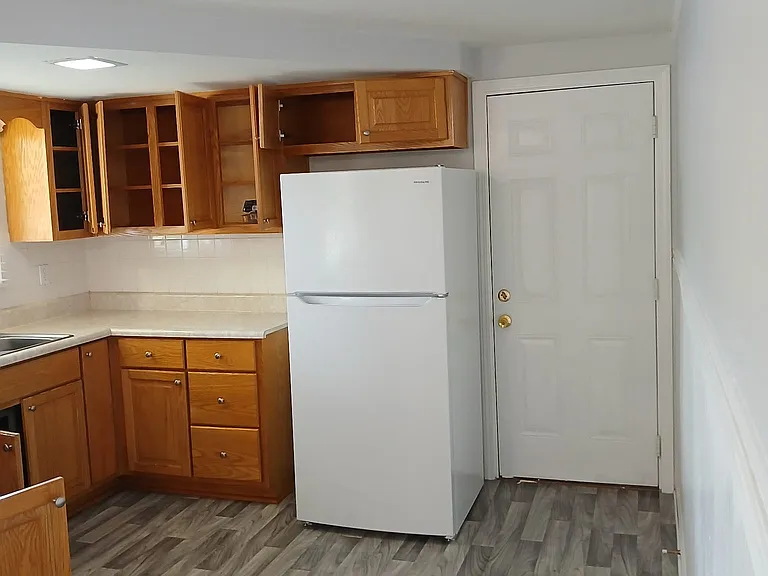 6090 King Arthur Dr — Photo 17