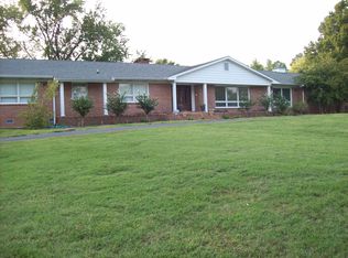 178 Weldon Dr, Martin, TN 38237