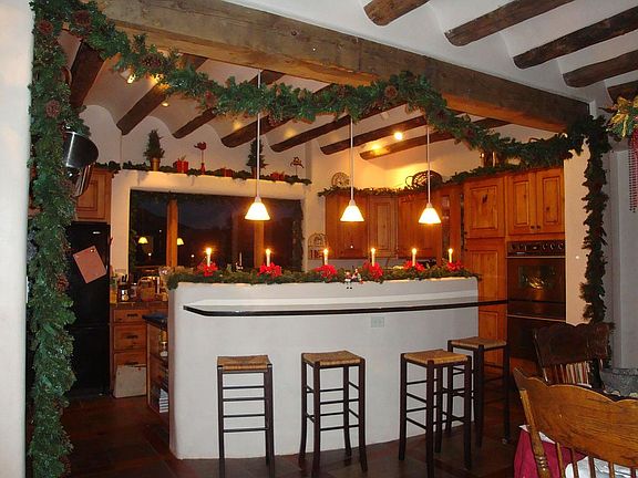 Island/Bar