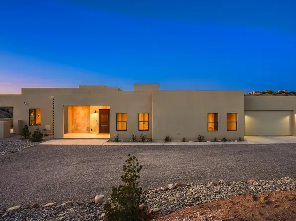 9 Calle Flores E, Placitas, NM 87043