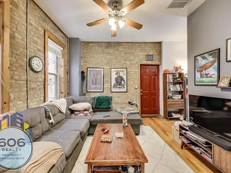 West Town Apartments! — Photo 5