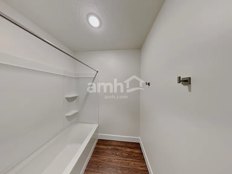 2222 E Silverado Ln — Photo 16