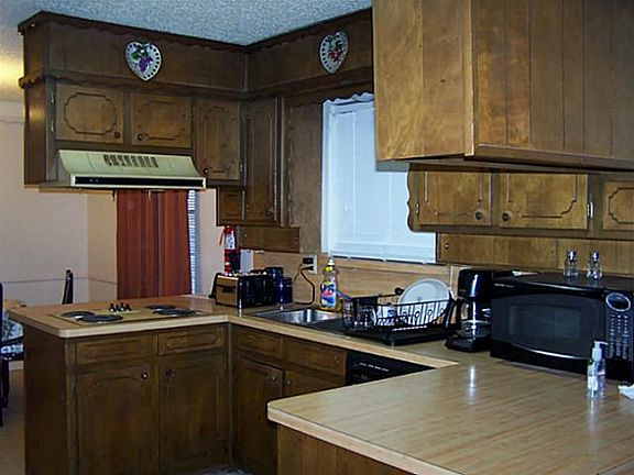 3rd image of 509 Deer Creek Ct