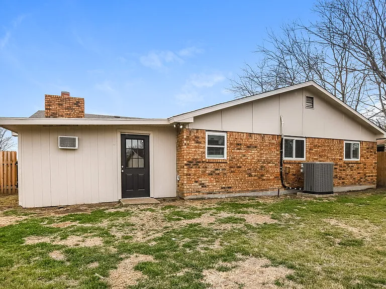 4301 Campion Ln — Photo 16