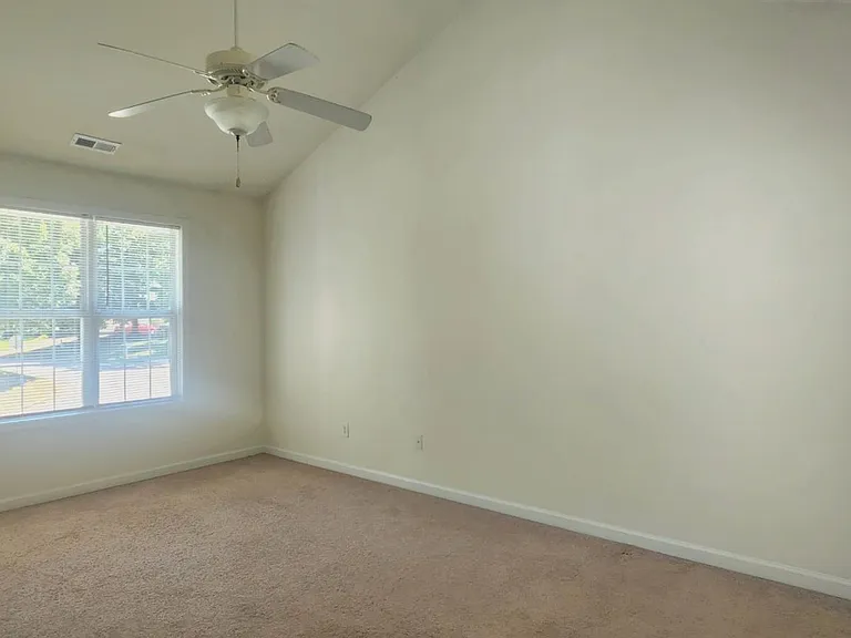 2820 Beehnon Way — Photo 9