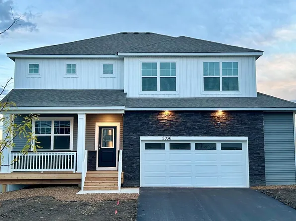 2036 Rainier Dr, Shakopee, MN 55379