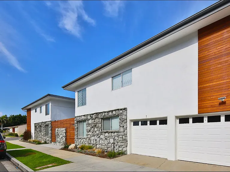 Wardlow Apartments — Photo 23