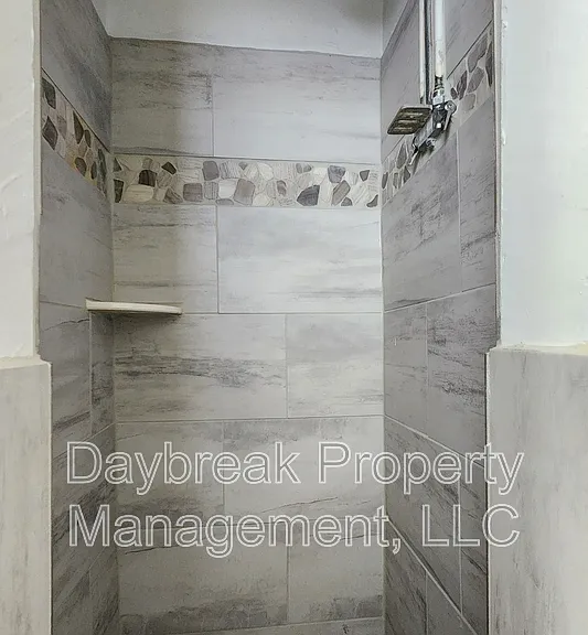 1201 11 1/2 St N #2 — Photo 15