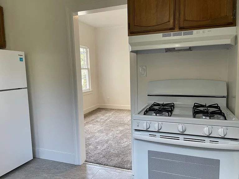 360 Oakland Ave — Photo 9