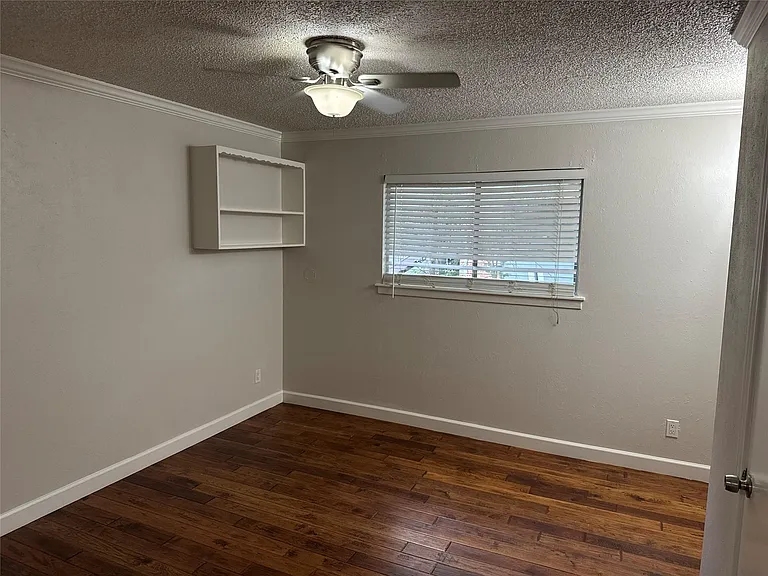 803 W 28th St #206 — Photo 10